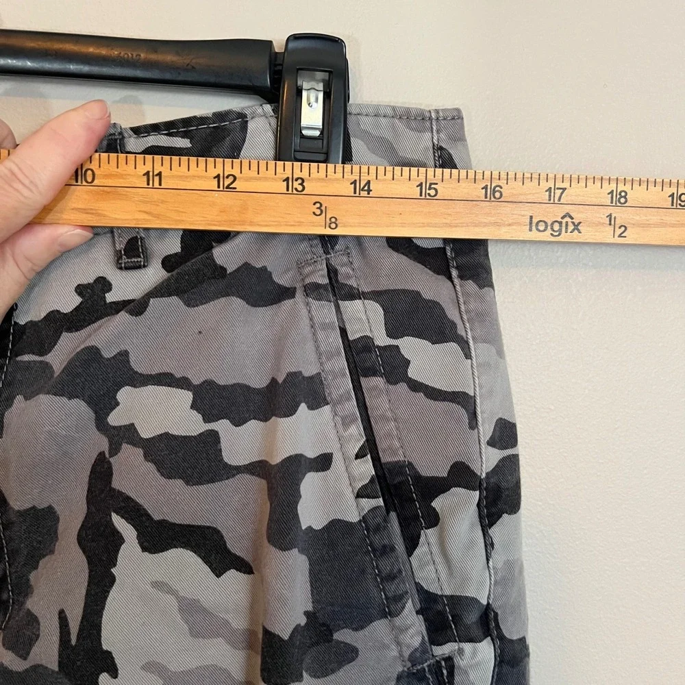 Levis Men Grey Camo Cargo Pants Straight Leg Cotton 30X34 Utility Streetwear